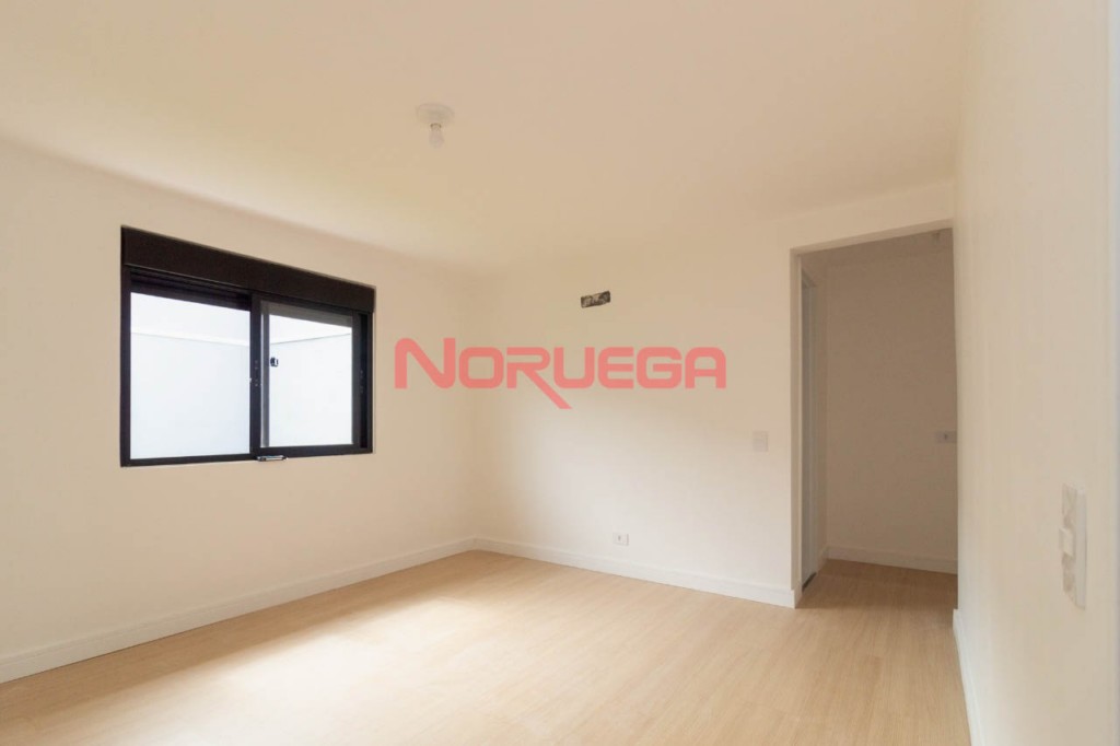 Residência para venda no Cajuru em Curitiba com 300,00m² por R$ 999.000,00