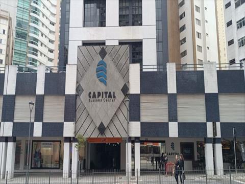 Sala Comercial para locacao no Agua Verde em Curitiba com 64,84m² por R$ 3.250,00