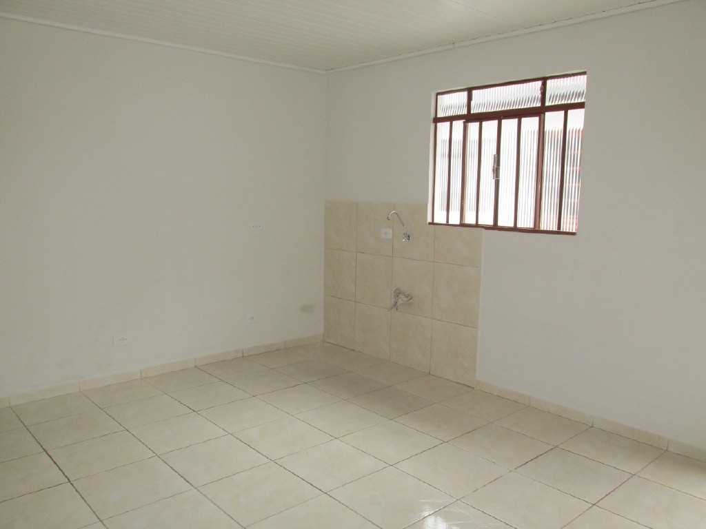 Casa Residencial para locacao no Fazendinha em Curitiba com 45,00m² por R$ 1.200,00