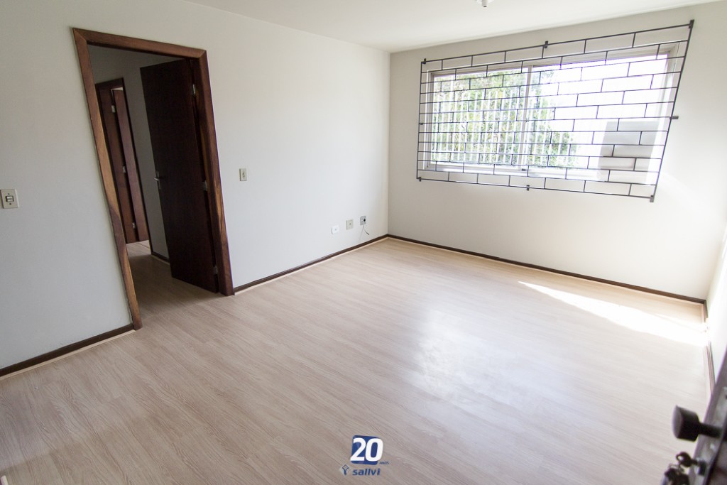 Apartamento para locacao no Agua Verde em Curitiba com 110,02m² por R$ 2.520,00