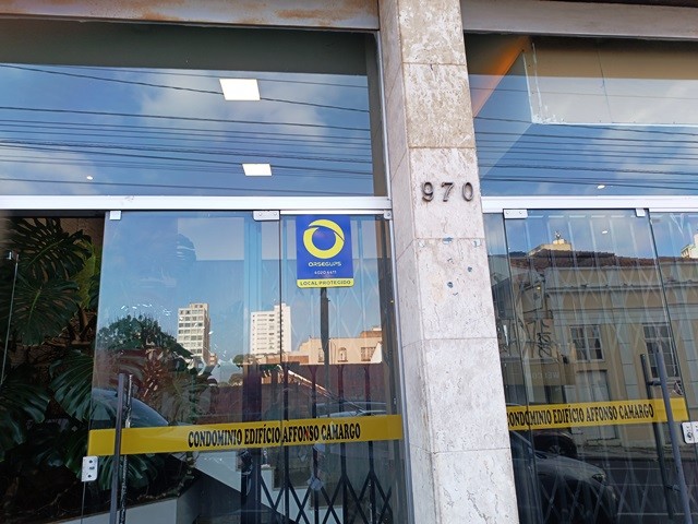 Cjto Comercial/sala para locacao no Centro em Curitiba com 41,00m² por R$ 1.466,00