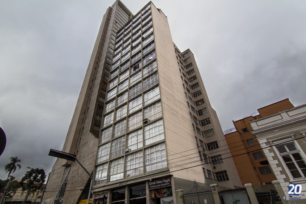 Cjto Comercial/sala para locacao no Centro em Curitiba com 41,00m² por R$ 1.466,00