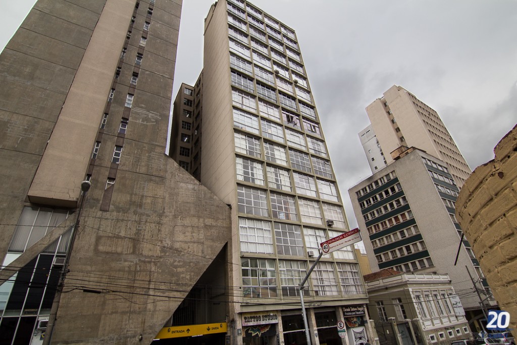 Cjto Comercial/sala para locacao no Centro em Curitiba com 41,00m² por R$ 1.466,00