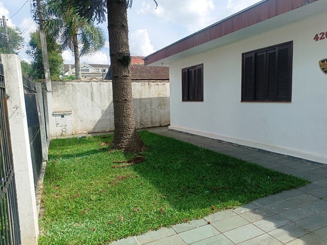 Casa Residencial para locacao no Santa Quiteria em Curitiba com 188,00m² por R$ 4.520,00