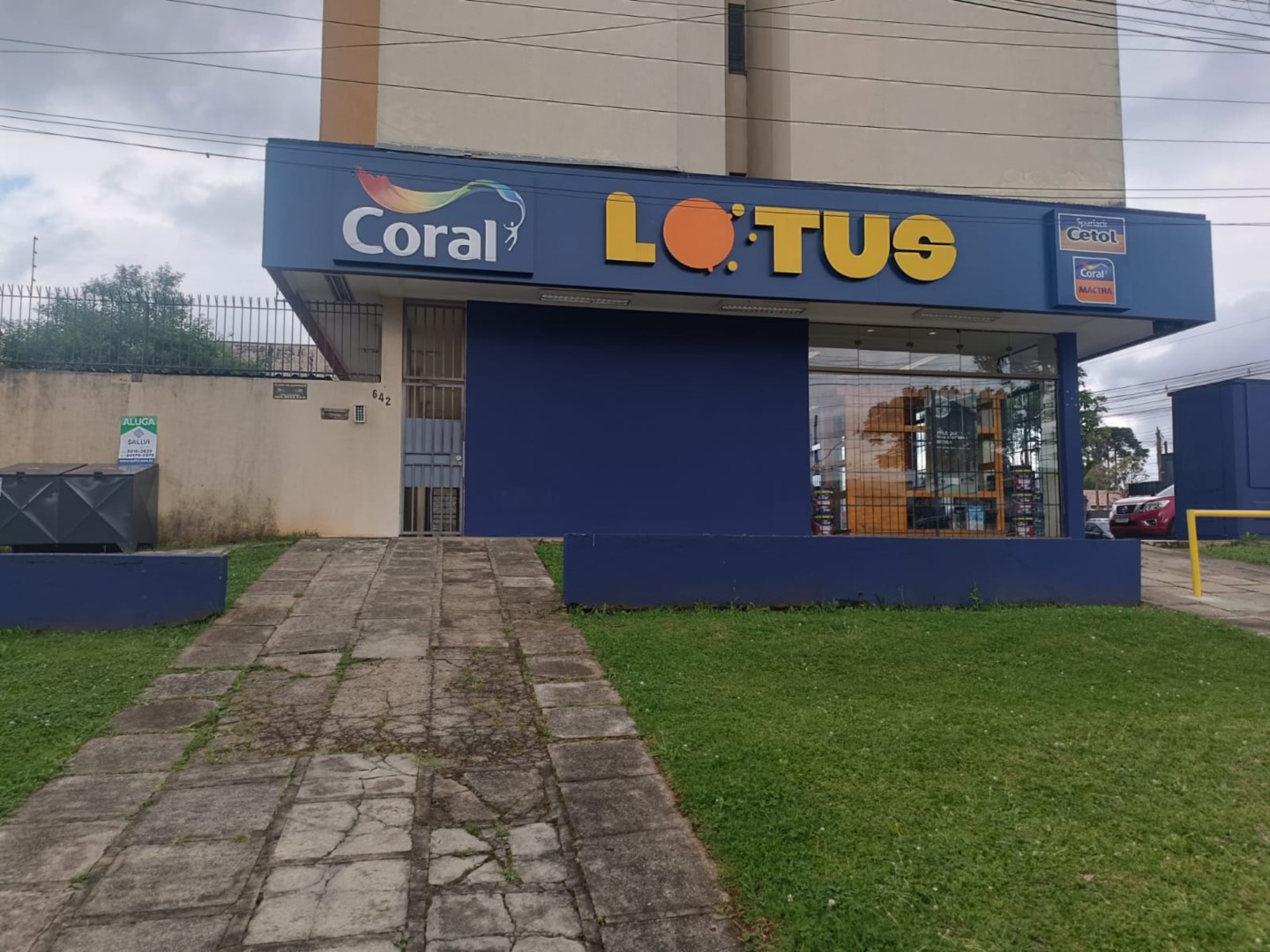 Apartamento para locacao no Fazendinha em Curitiba com 75,00m² por R$ 2.386,00