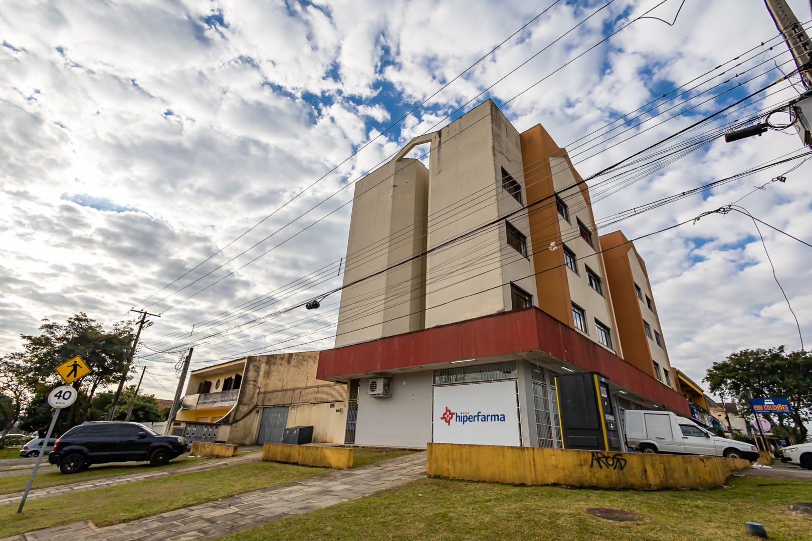 Apartamento para locacao no Fazendinha em Curitiba com 48,00m² por R$ 2.000,00