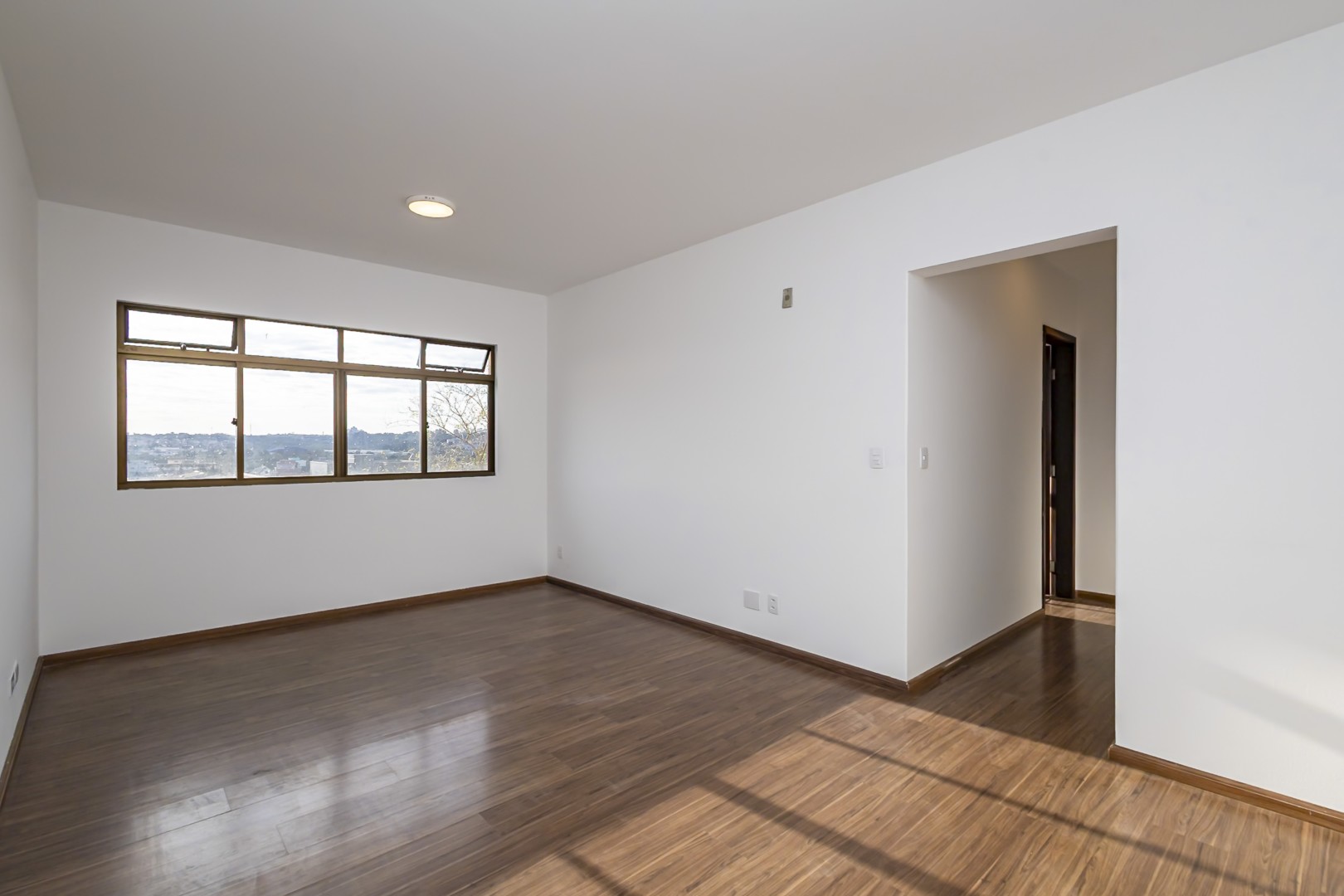 Apartamento para locacao no Fazendinha em Curitiba com 48,00m² por R$ 1.933,00