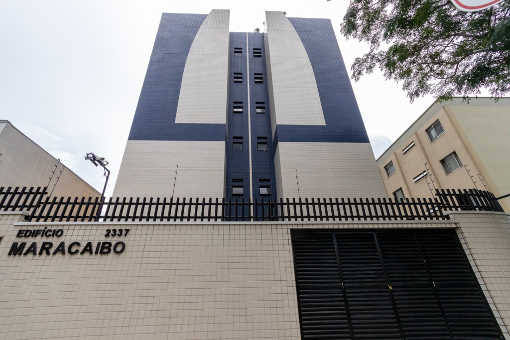 Apartamento para locacao no Reboucas em Curitiba com 138,00m² por R$ 3.733,00