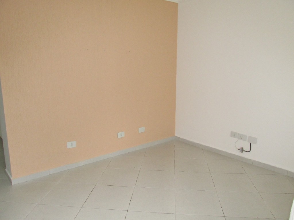 Sobrado para locacao no Uberaba em Curitiba com 96,00m² por R$ 4.666,00