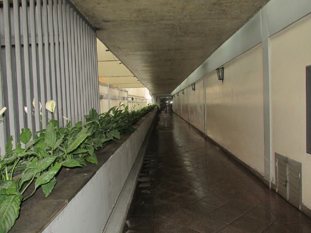 Apartamento para locacao no Centro em Curitiba com 100,90m² por R$ 2.253,00