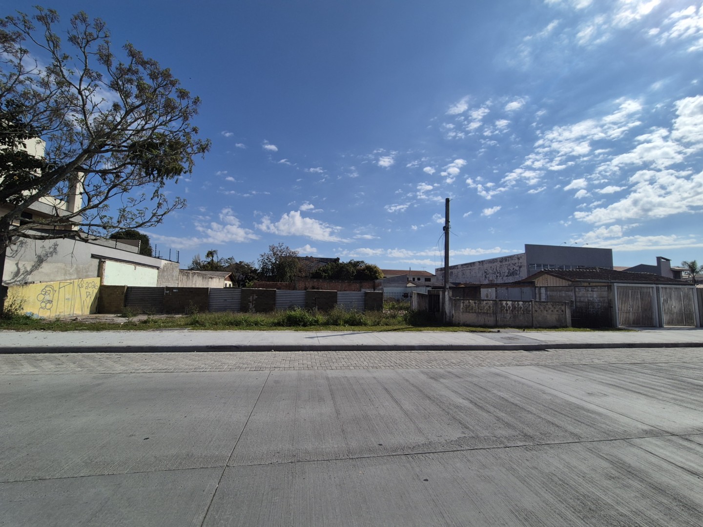 Terreno para venda no Hauer em Curitiba com 780,00m² por R$ 1.500.000,00