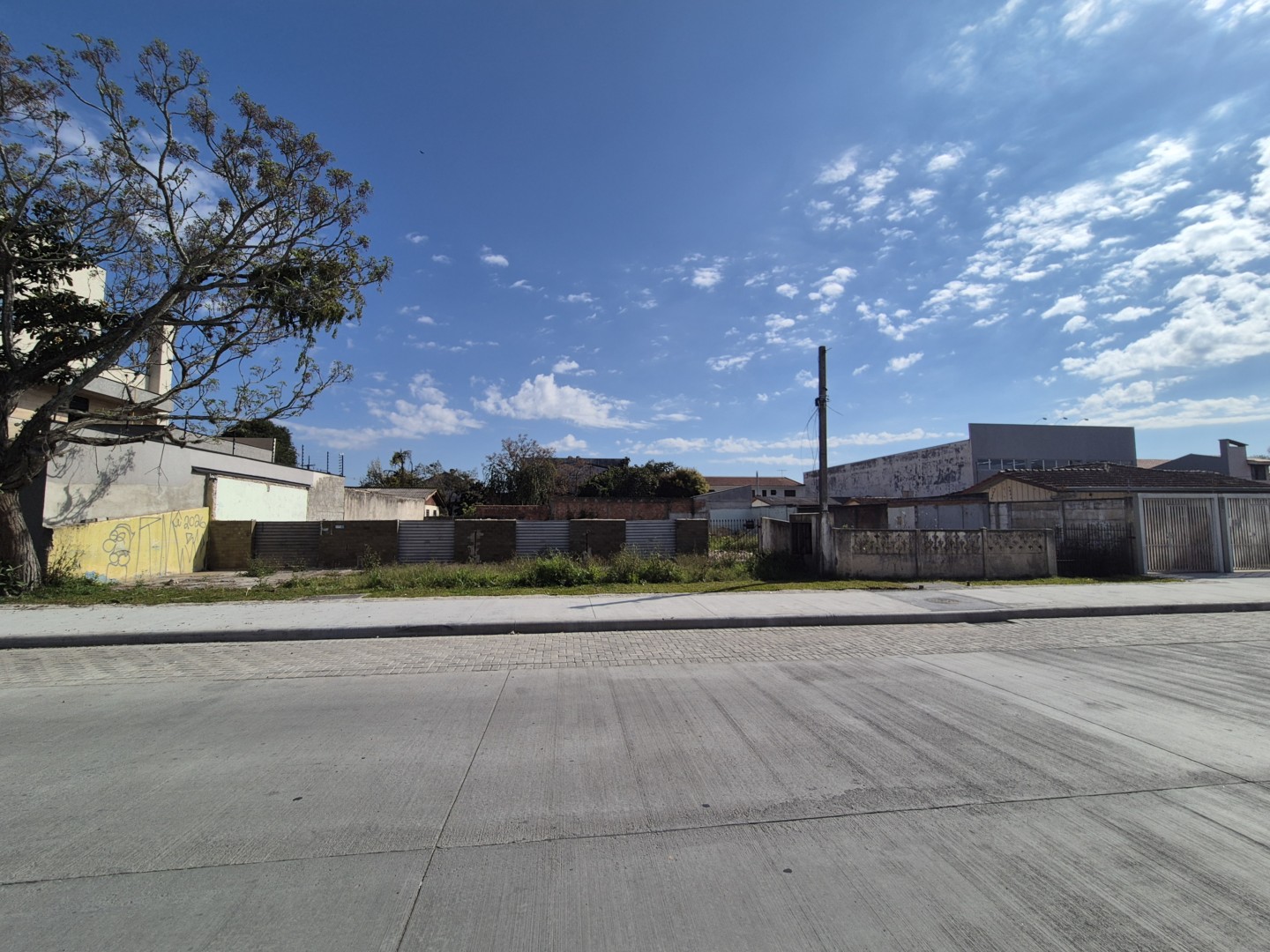 Terreno para venda no Hauer em Curitiba com 780,00m² por R$ 1.500.000,00