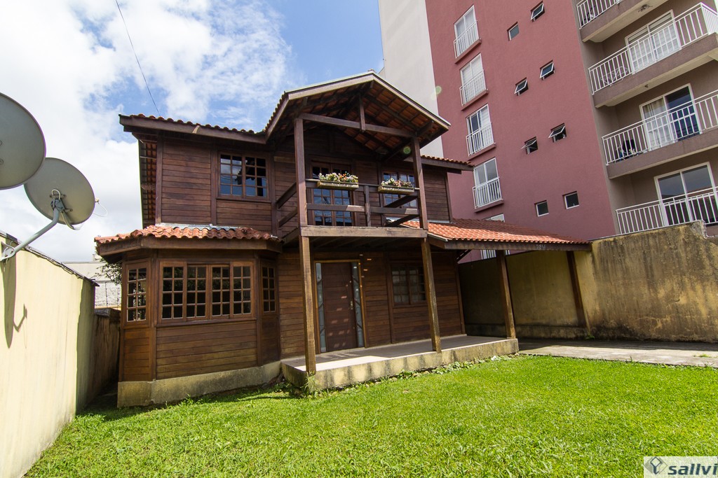 Casa Residencial para locacao no Fanny em Curitiba com 284,00m² por R$ 4.653,00