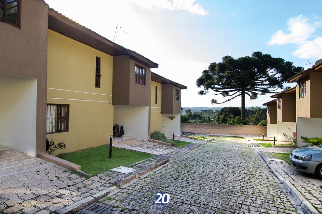 Sobrado para locacao no Taboao em Curitiba com 85,00m² por R$ 3.066,00