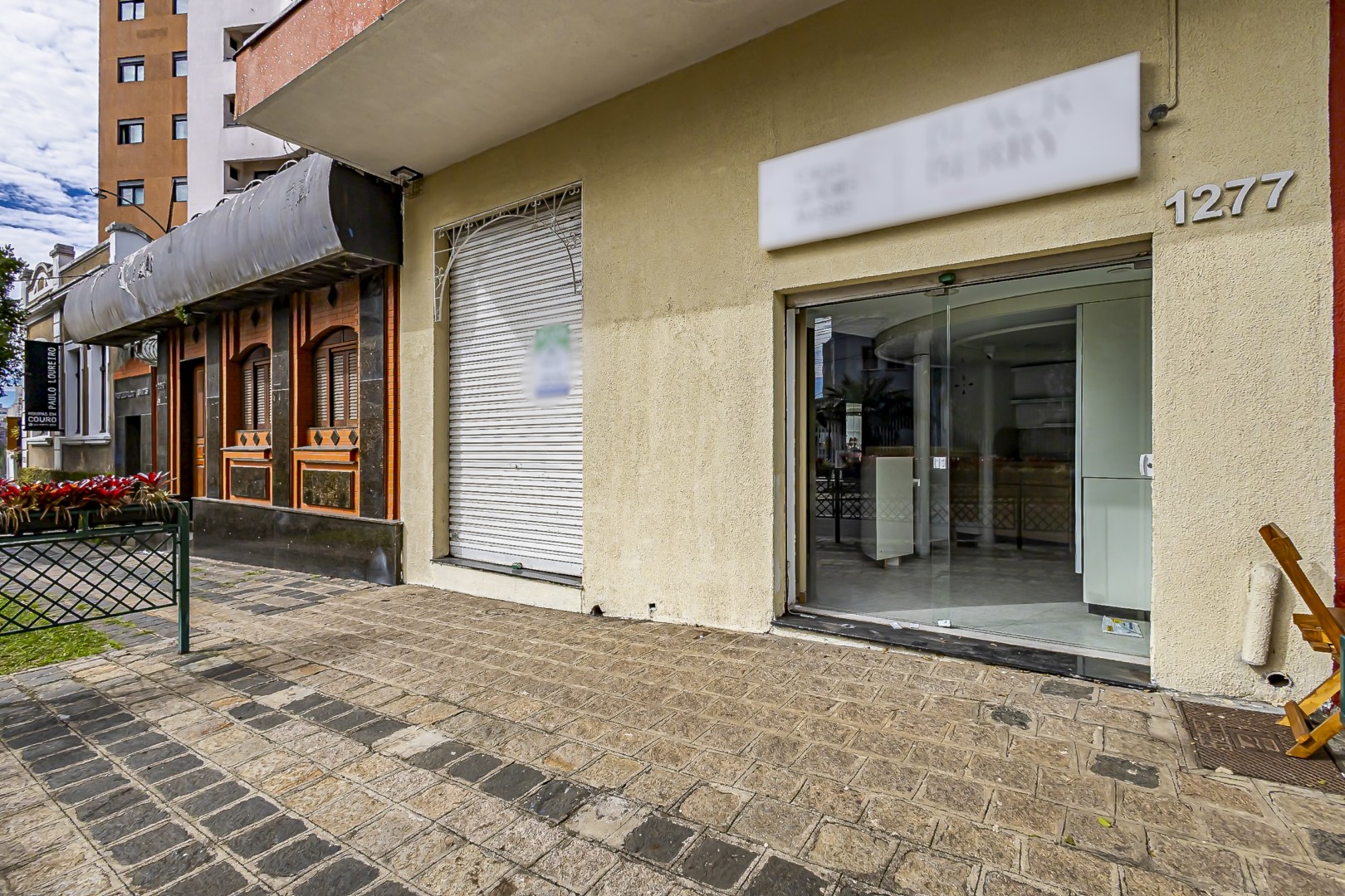 Loja para locacao no Centro em Curitiba com 51,10m² por R$ 2.786,00