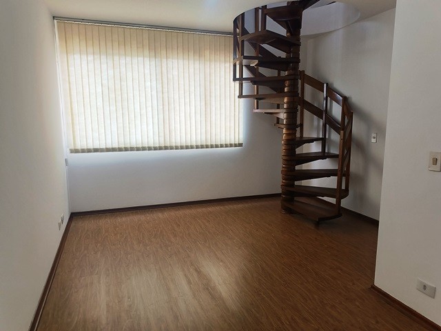 Apartamento para locacao no Cabral em Curitiba com 179,40m² por R$ 3.466,00