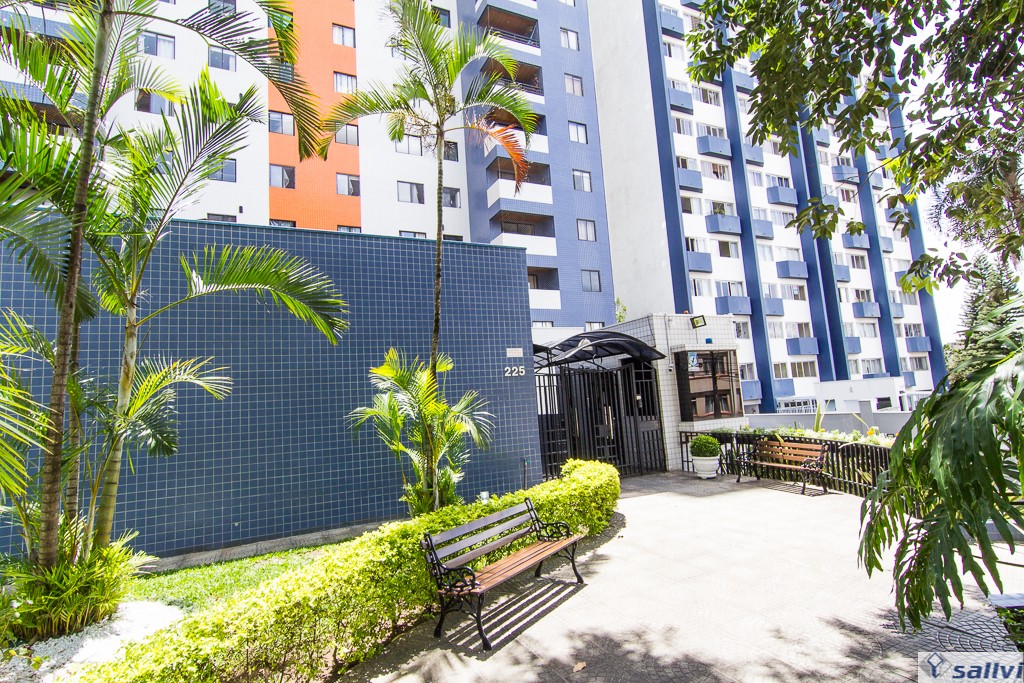 Apartamento para locacao no Cristo Rei em Curitiba com 70,00m² por R$ 2.653,00