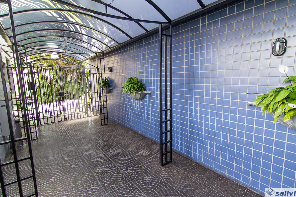 Apartamento para locacao no Cristo Rei em Curitiba com 70,00m² por R$ 2.653,00