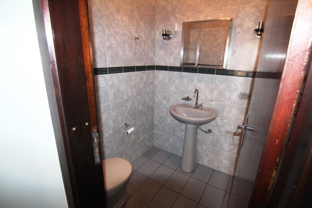 010.JPG