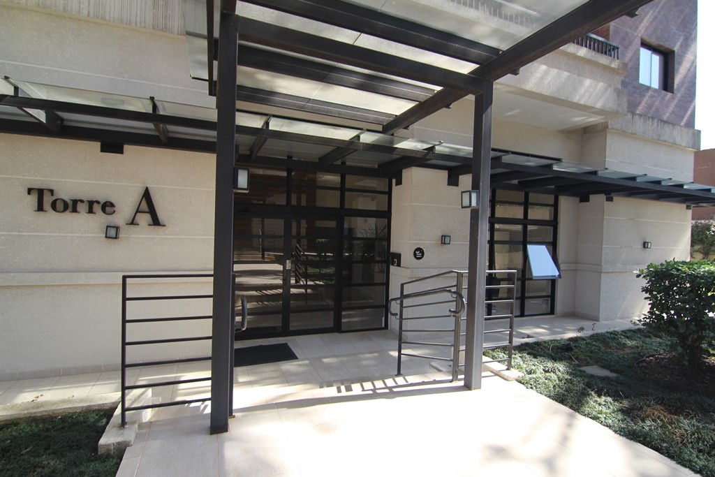 Apartamento para locacao no Merces em Curitiba com 69,00m² por R$ 2.653,00