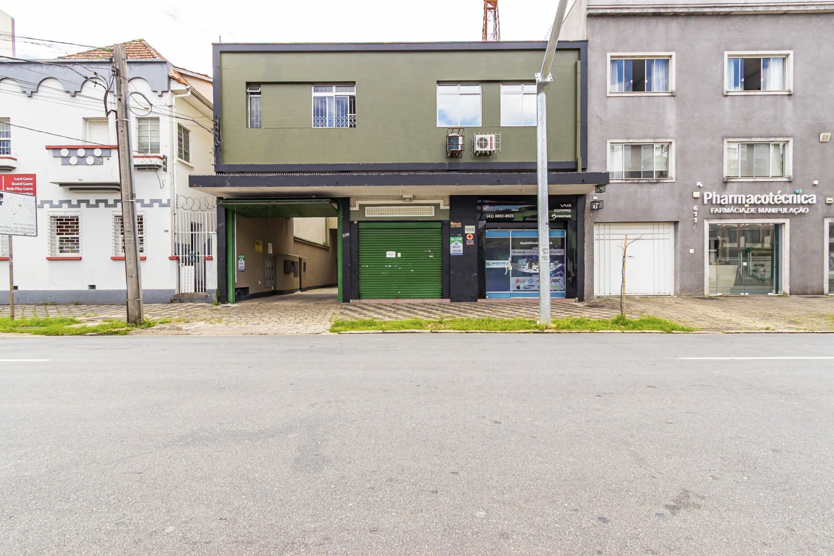 Loja para locacao no Centro em Curitiba com 59,62m² por R$ 2.533,00