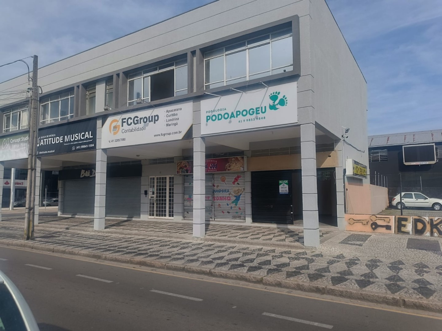 Loja para locacao no Capao Raso em Curitiba com 48,80m² por R$ 2.653,00