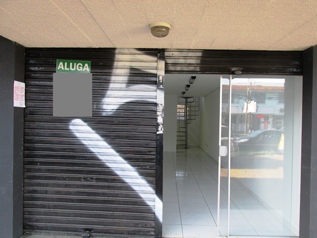 Loja para locacao no Novo Mundo em Curitiba com 37,80m² por R$ 3.333,00