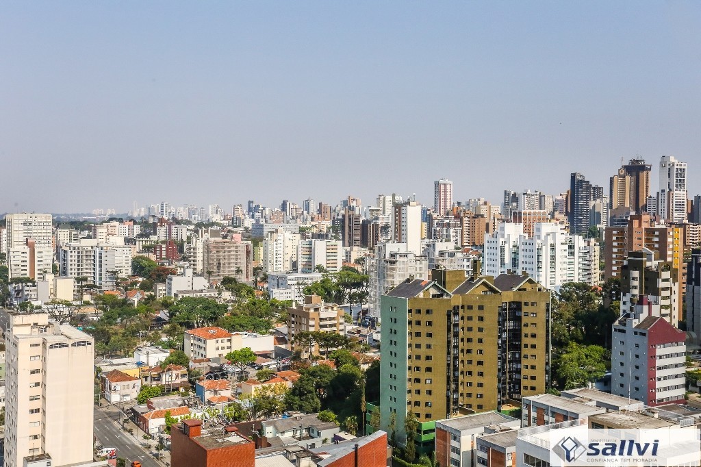 Apartamento para locacao no Centro em Curitiba com 194,50m² por R$ 4.920,00