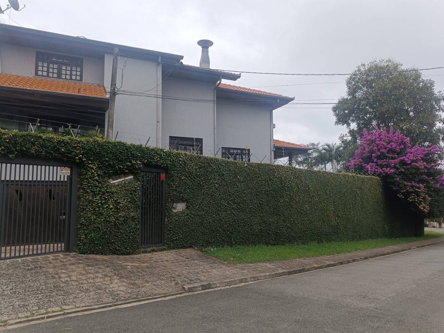 Casa Residencial para locacao no Ahu em Curitiba com 432,80m² por R$ 11.333,00