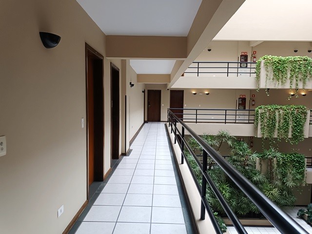 Cjto Comercial/sala para locacao no Juveve em Curitiba com 43,64m² por R$ 1.720,00