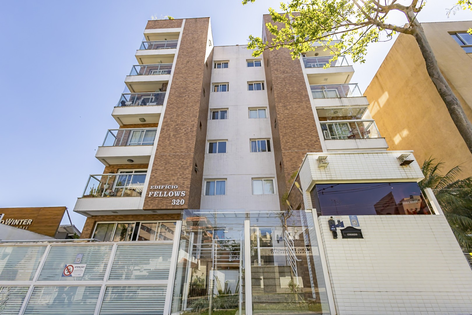 Apartamento para locacao no Bigorrilho em Curitiba com 133,00m² por R$ 5.986,00