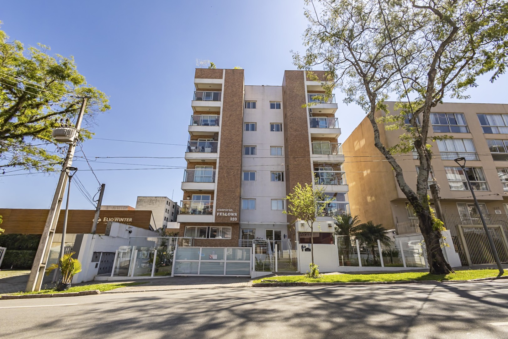 Apartamento para locacao no Bigorrilho em Curitiba com 133,00m² por R$ 5.986,00