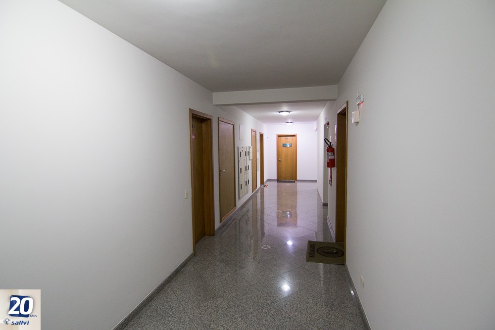 Cjto Comercial/sala para locacao no Agua Verde em Curitiba com 58,50m² por R$ 2.120,00