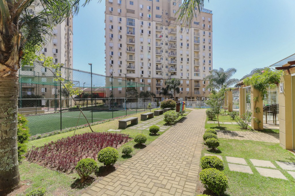 Apartamento para locacao no Xaxim em Curitiba com 101,76m² por R$ 2.533,00