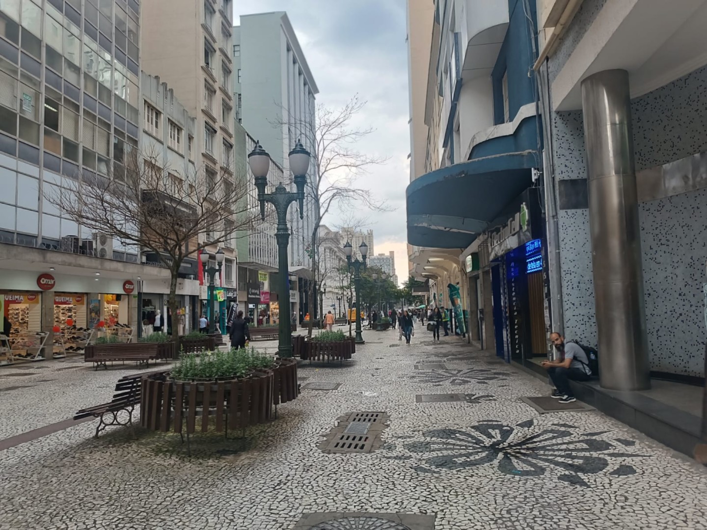 Cjto Comercial/sala para locacao no Centro em Curitiba com 45,00m² por R$ 1.186,00