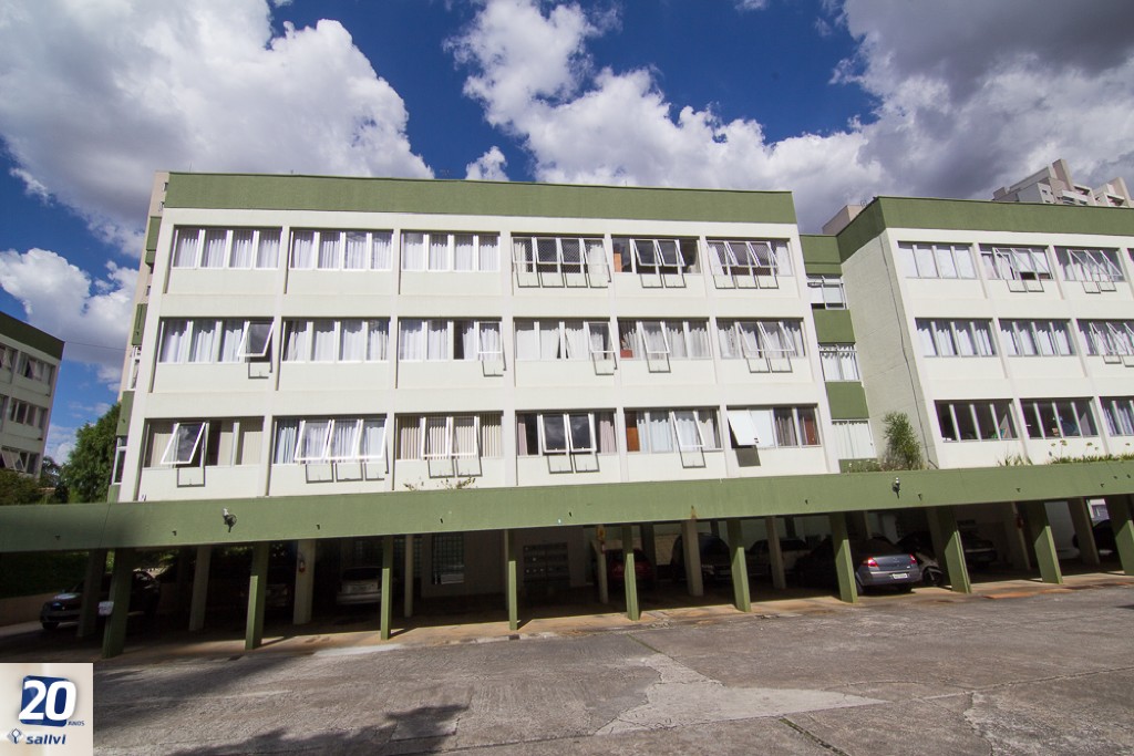 Apartamento para locacao no Portao em Curitiba com 121,00m² por R$ 2.533,00