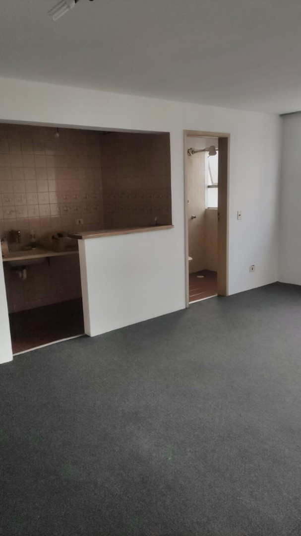 Kitinet para venda no Centro em Curitiba com 41,22m² por R$ 220.000,00