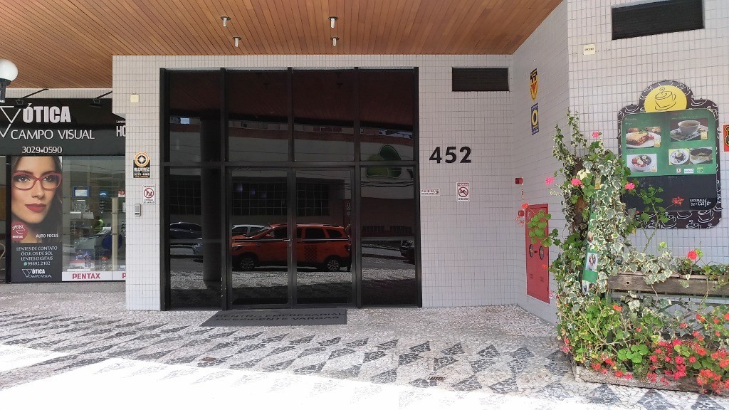 Cjto Comercial/sala para locacao no Agua Verde em Curitiba com 35,35m² por R$ 2.466,00