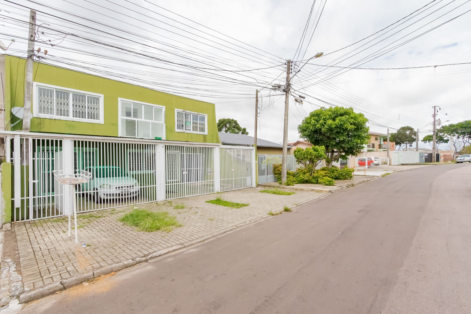 Sobrado para venda no Fazendinha em Curitiba com 386,00m² por R$ 850.000,00
