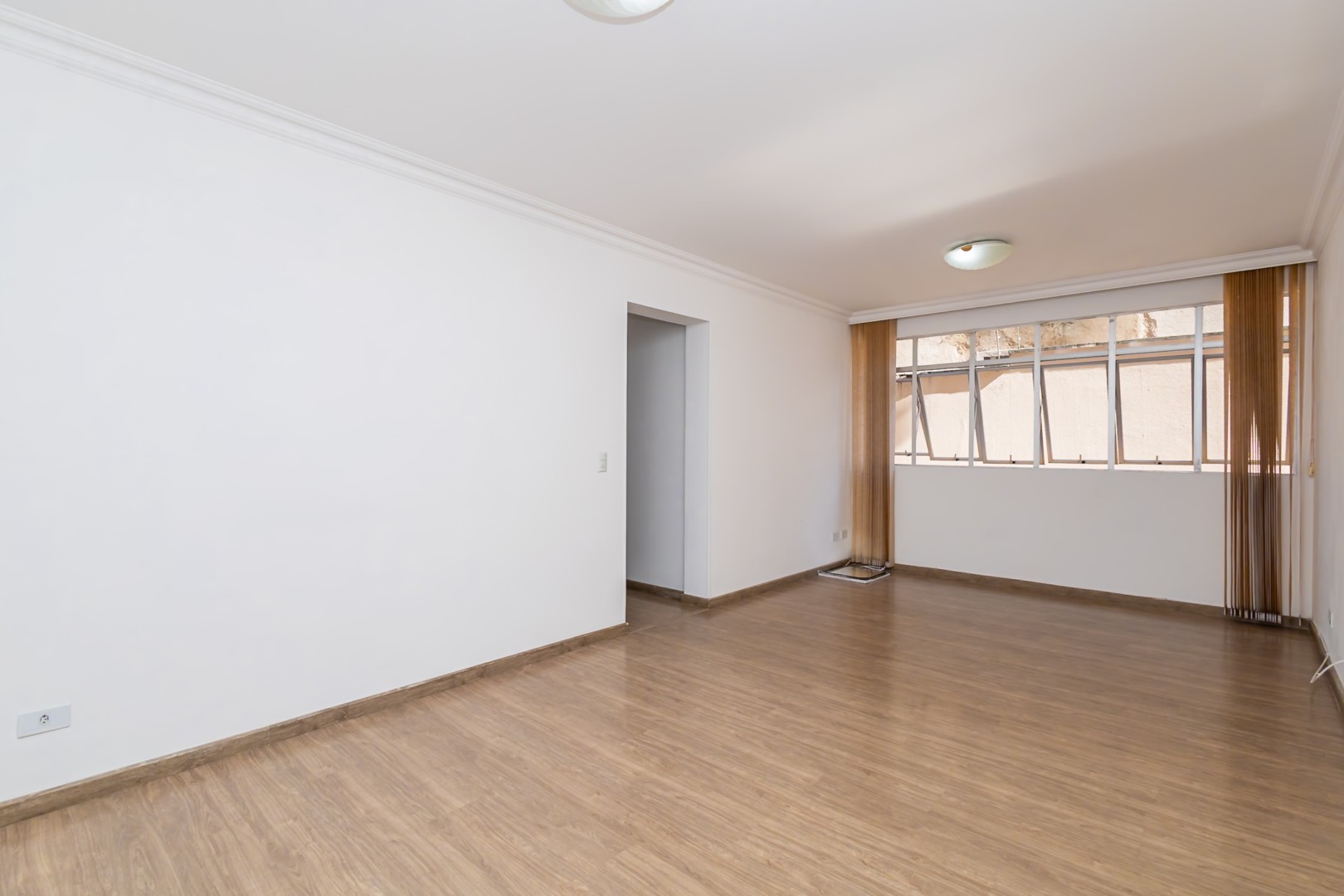 Apartamento para venda no Agua Verde em Curitiba com 108,57m² por R$ 590.000,00