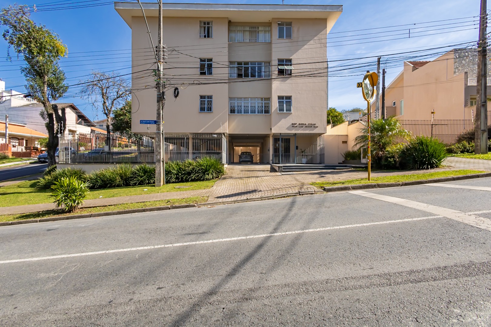 Apartamento para venda no Agua Verde em Curitiba com 108,57m² por R$ 590.000,00