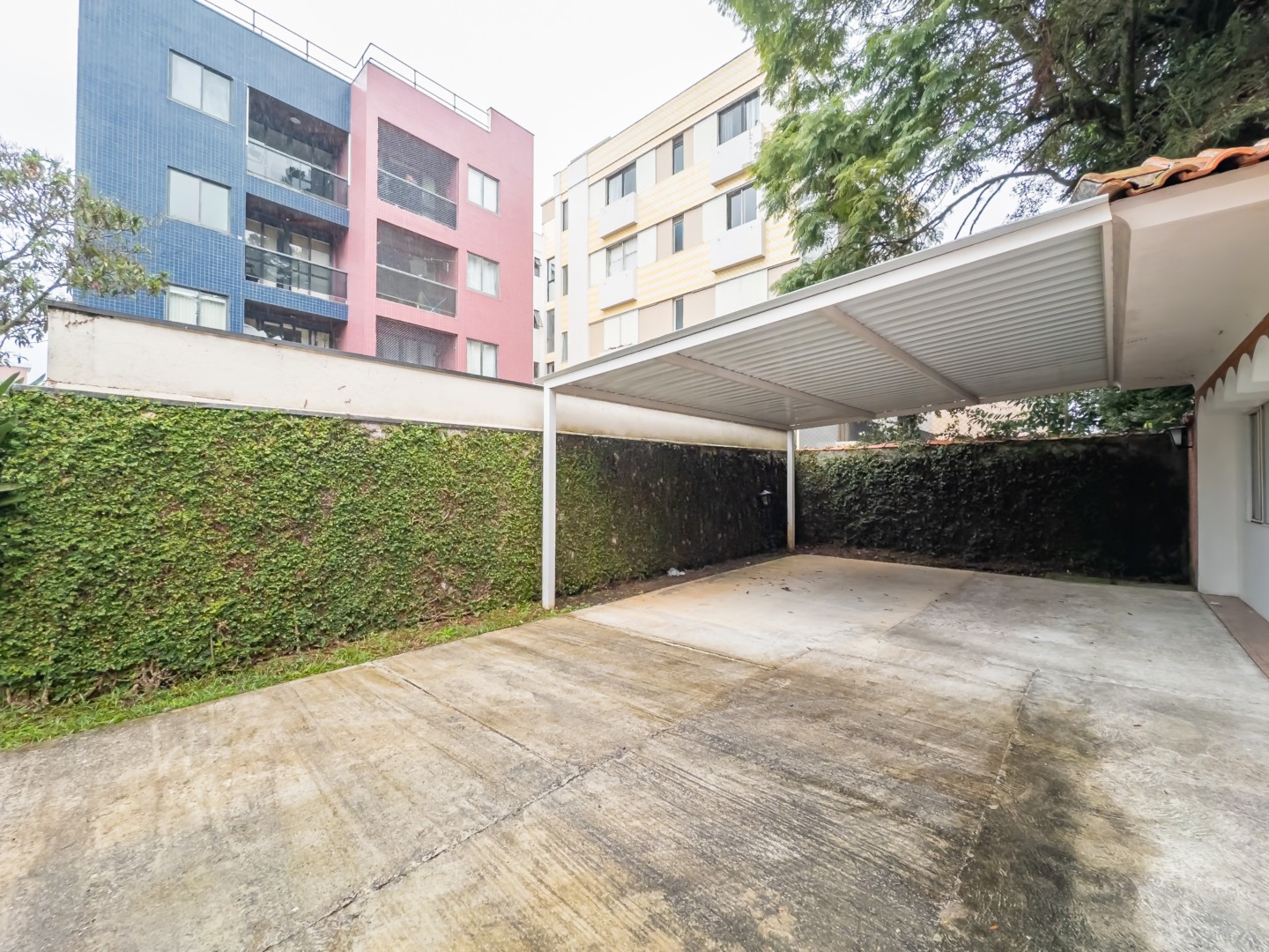 Terreno para venda no Juveve em Curitiba com 938,32m² por R$ 3.950.000,00