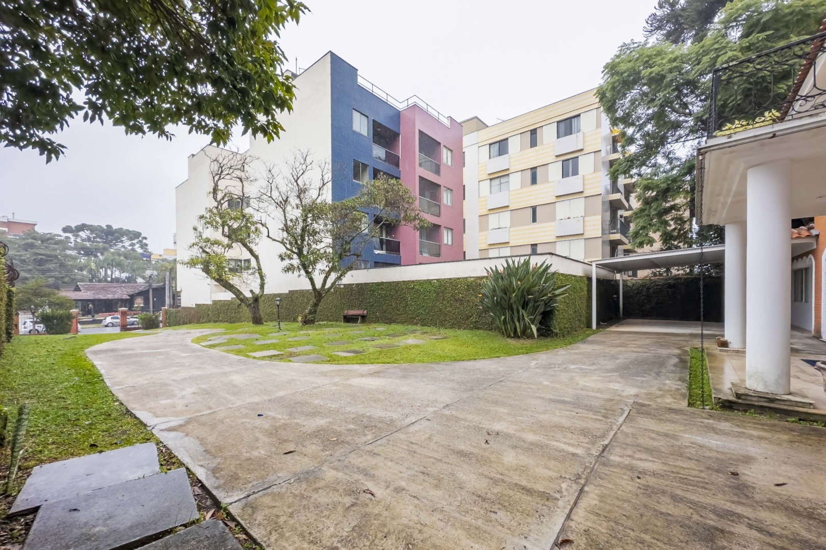 Casa Residencial para venda no Juveve em Curitiba com 938,32m² por R$ 3.950.000,00