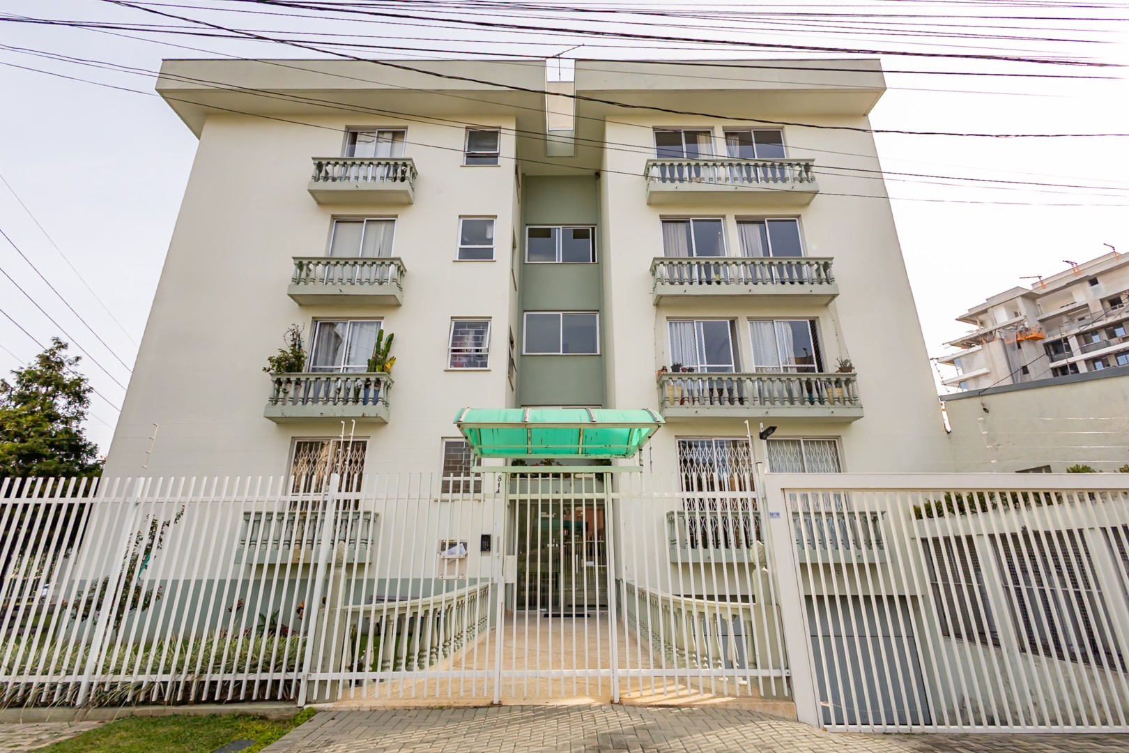 Apartamento para locacao no Agua Verde em Curitiba com 55,09m² por R$ 2.800,00