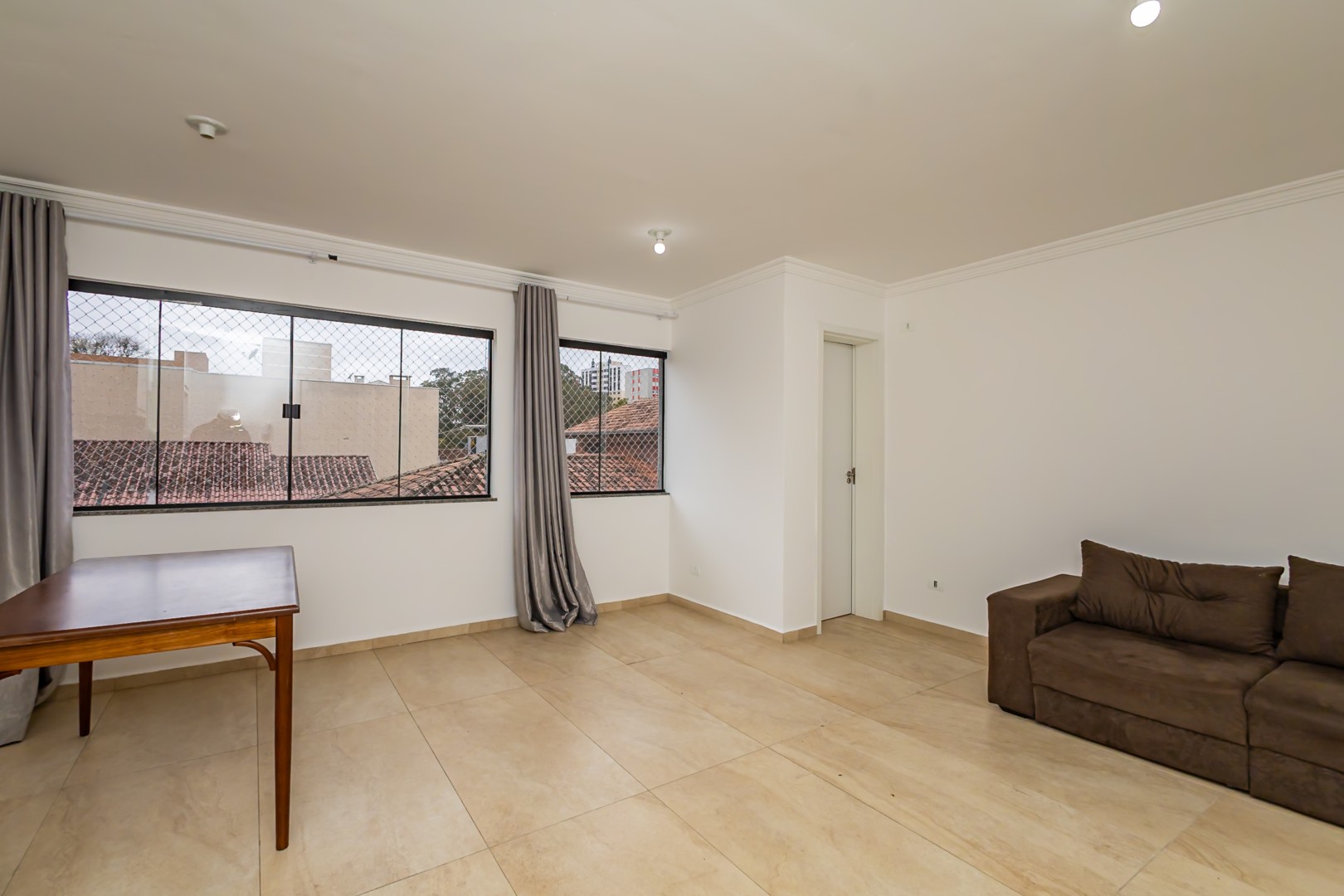 Kitinet para locacao no Portao em Curitiba com 39,46m² por R$ 1.853,00