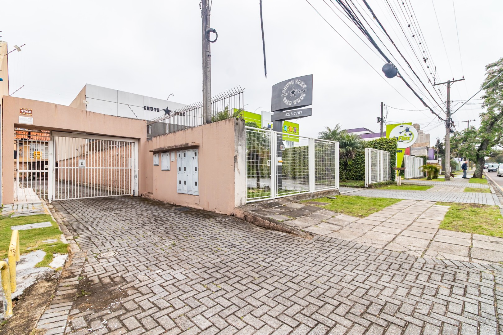 Sobrado para locacao no Hauer em Curitiba com 0,00m² por R$ 5.200,00