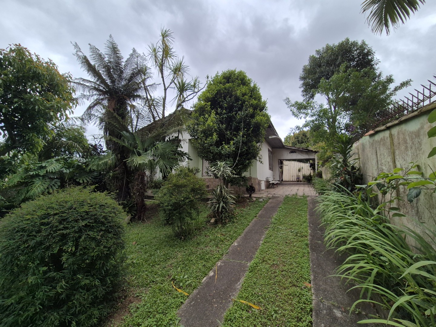 Terreno para venda no Hauer em Curitiba com 770,00m² por R$ 1.270.000,00