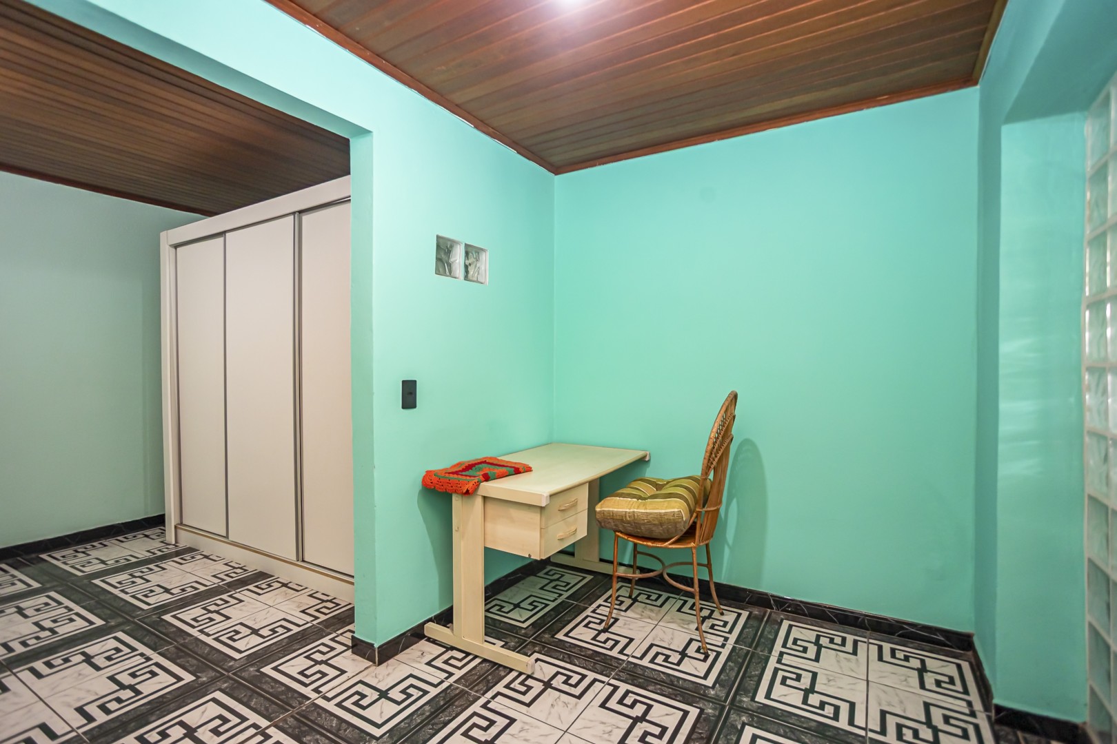 Casa Comercial para locacao no Reboucas em Curitiba com 120,00m² por R$ 6.000,00