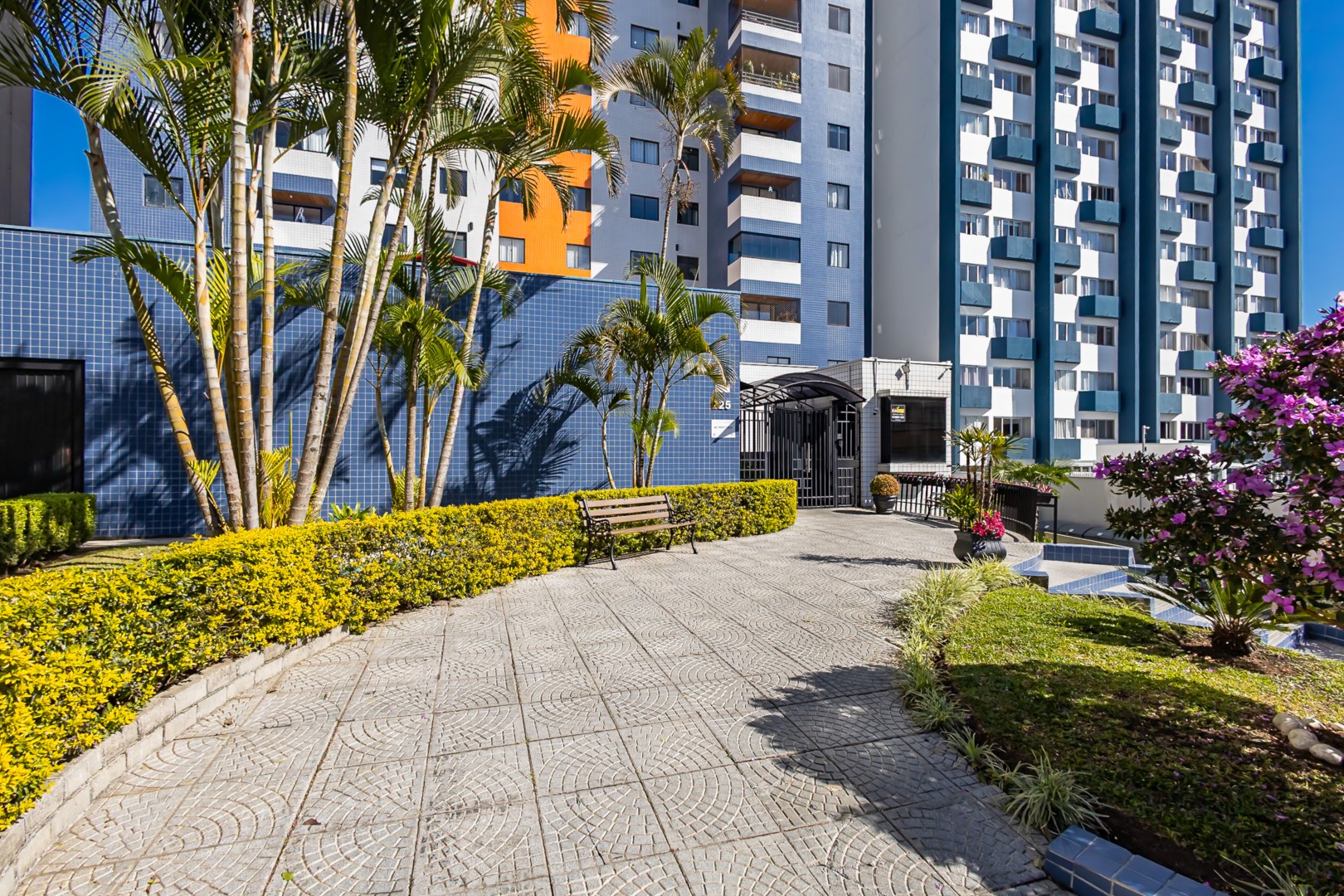 Apartamento para venda no Cristo Rei em Curitiba com 57,11m² por R$ 395.000,00