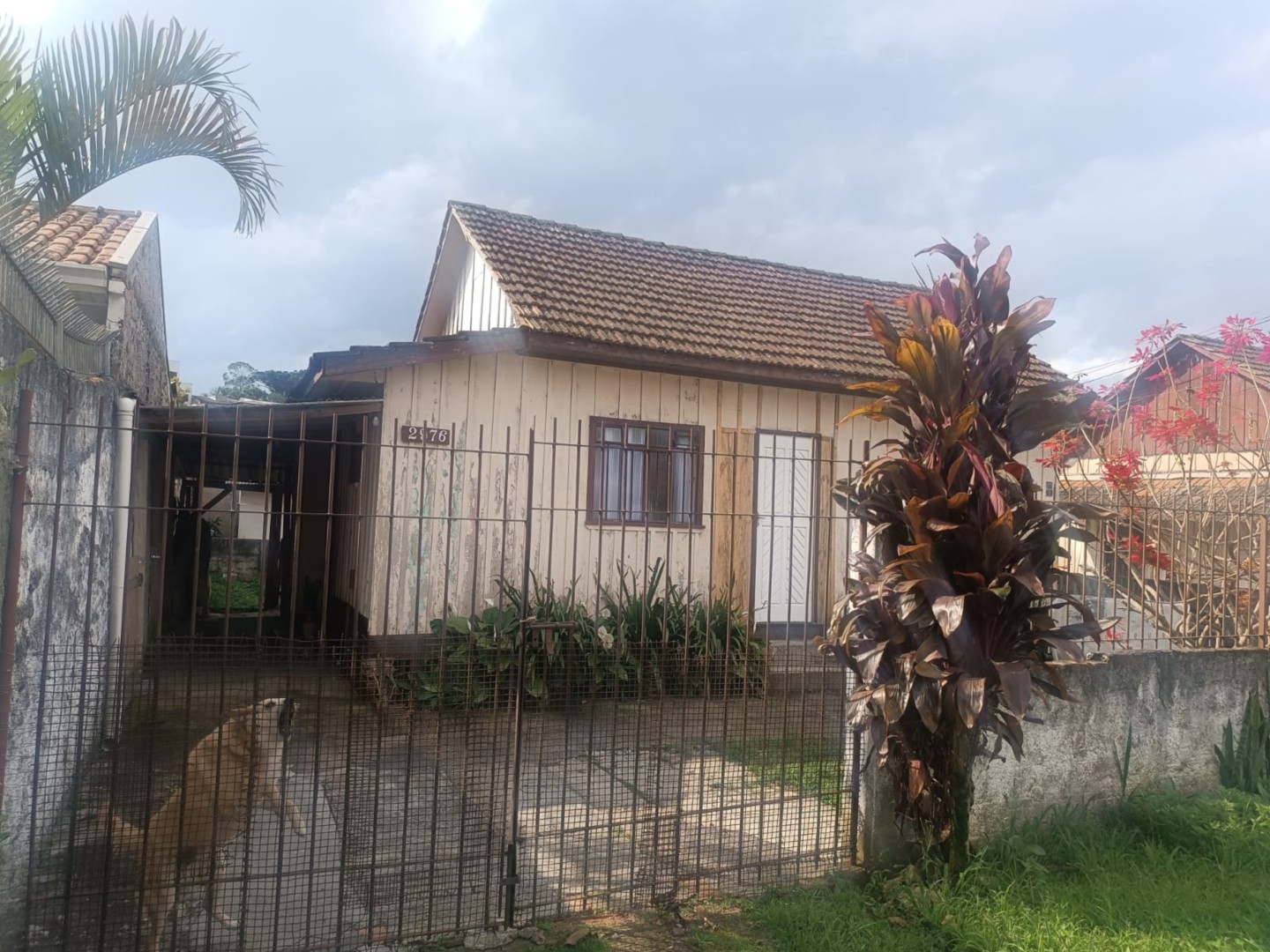 Terreno para venda no Guaira em Curitiba com 1.120,00m² por R$ 1.950.000,00